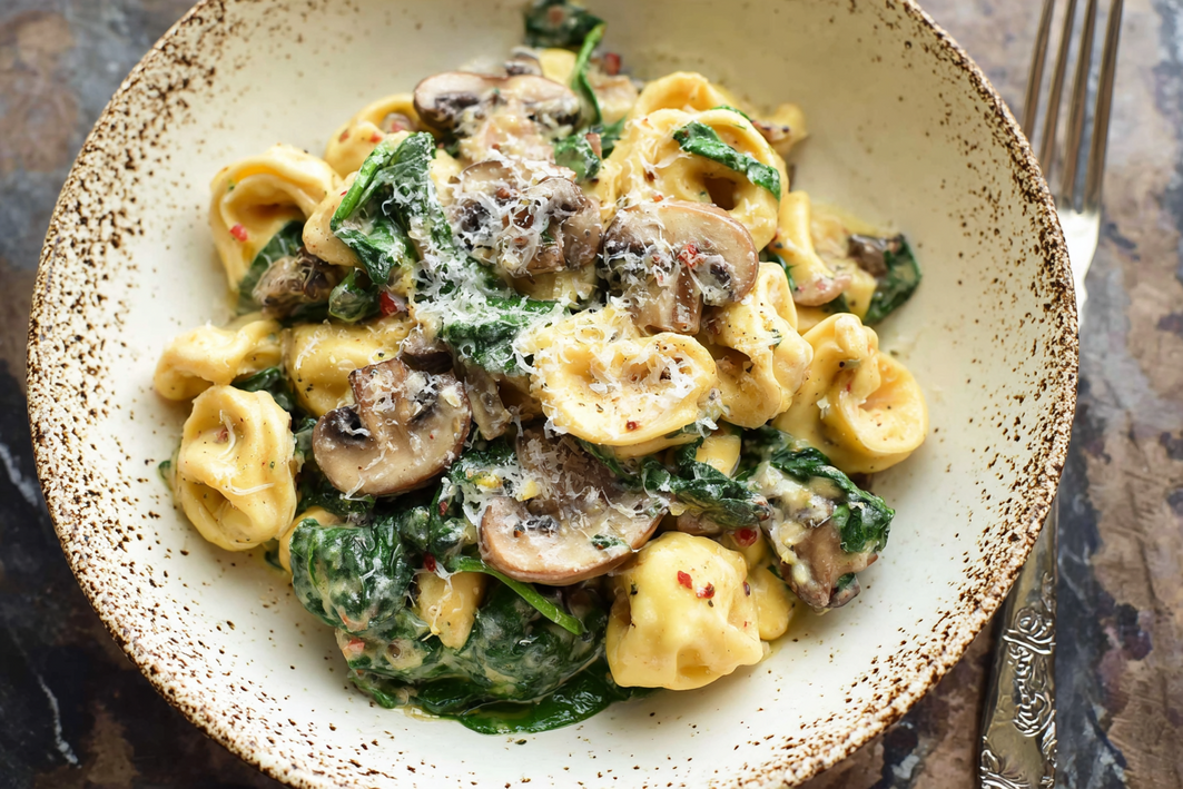 Creamy Tortellini with Spinach and Mushrooms (One Pan Recipe)