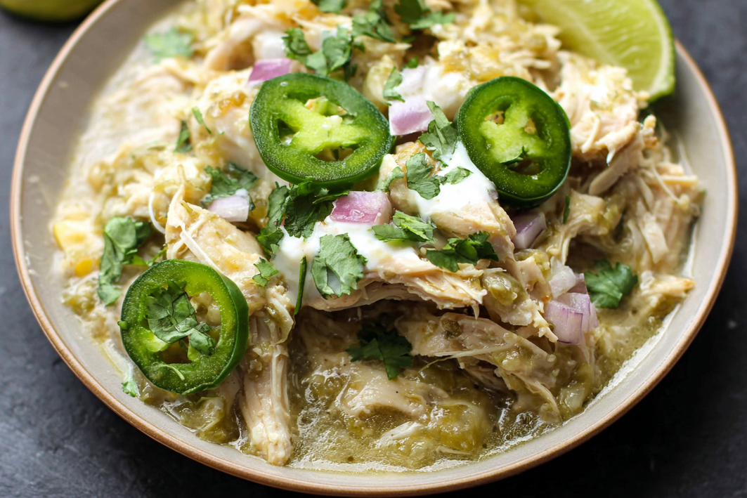Crockpot Salsa Verde Chicken – Easy Slow Cooker Dinner
